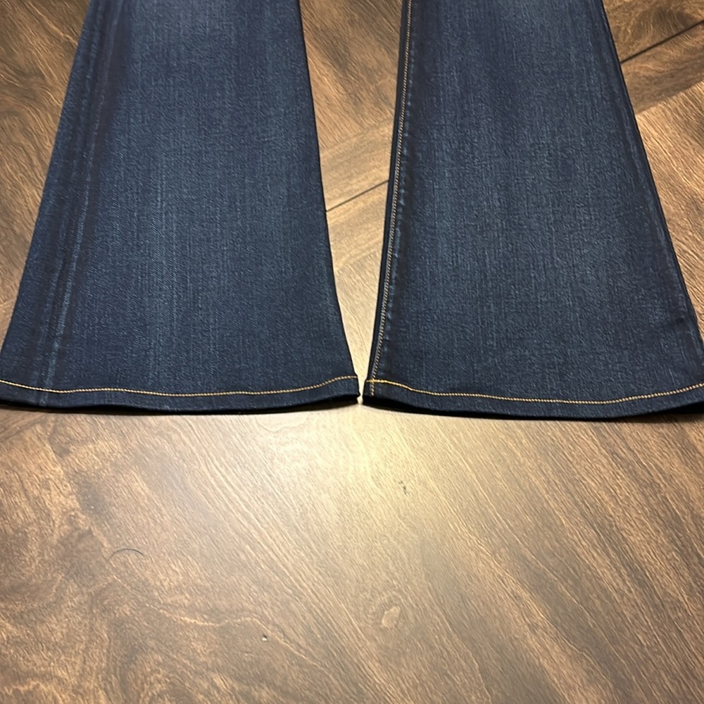 Hudson Flare Jean - Picture 5 of 15
